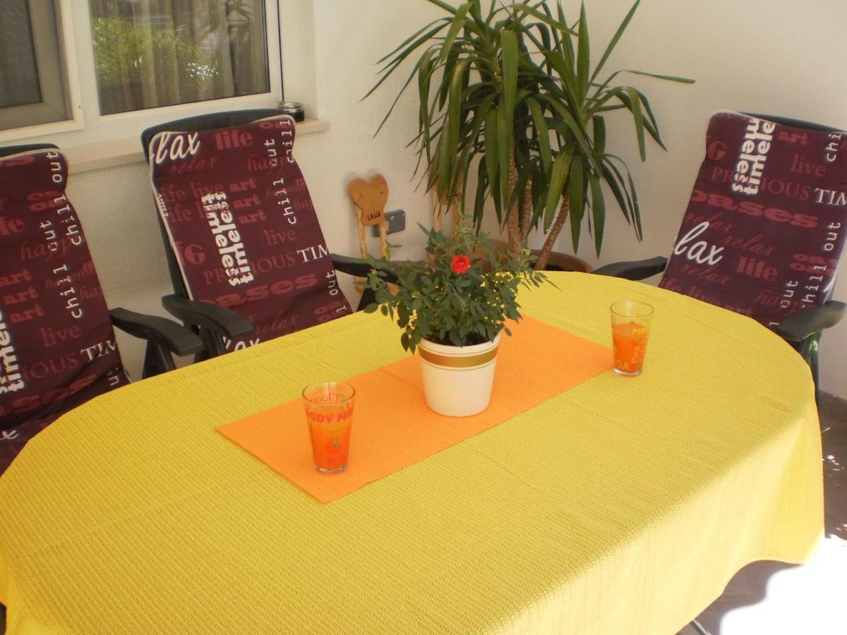 Apartment Lana Omiš Kültér fotó