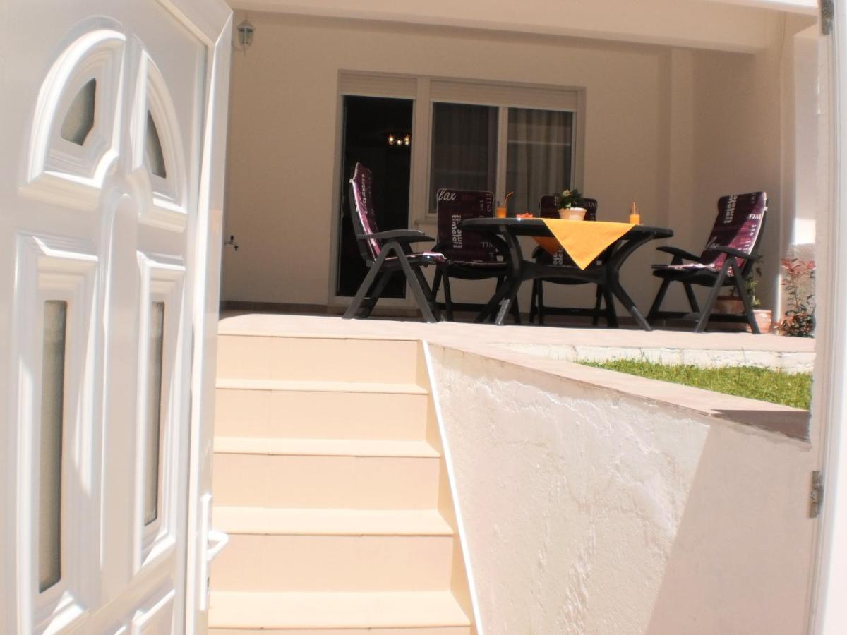 Apartment Lana Omiš Kültér fotó