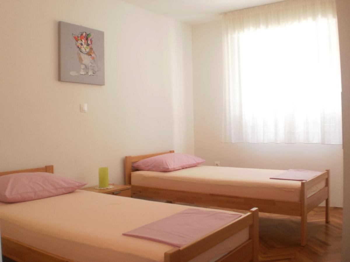 Apartment Lana Omiš Kültér fotó