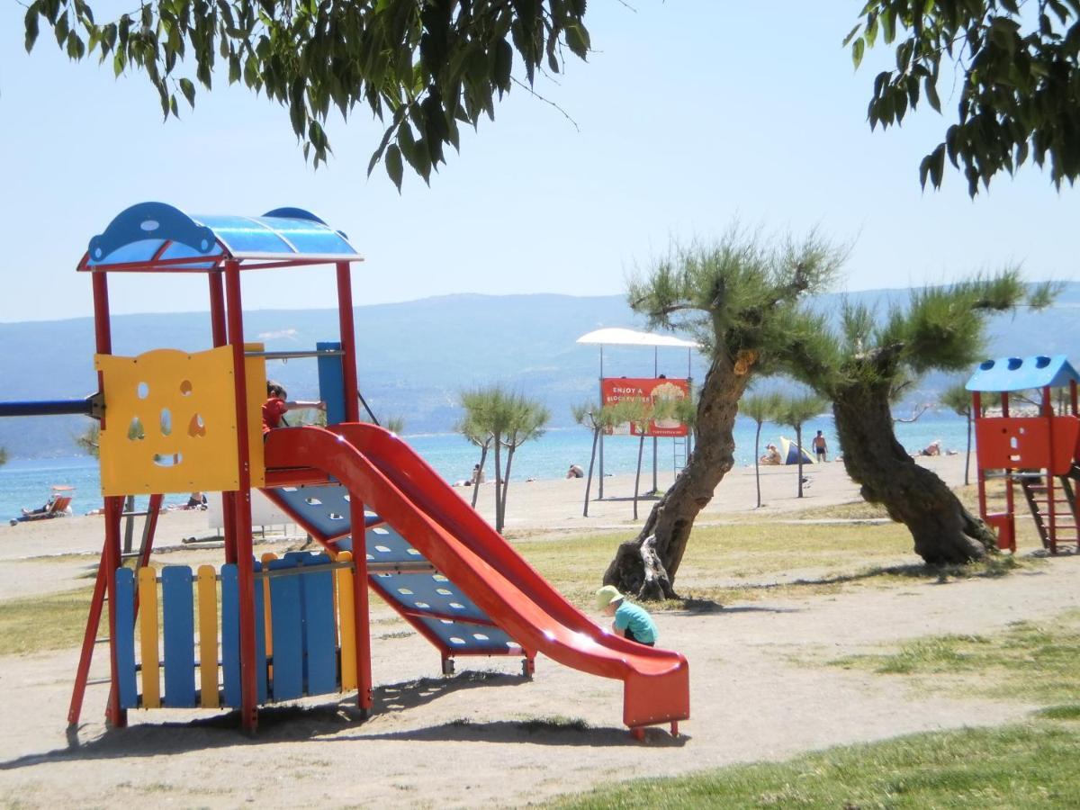 Apartment Lana Omiš Kültér fotó