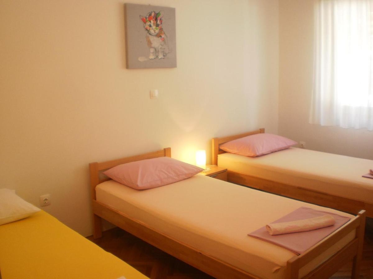 Apartment Lana Omiš Kültér fotó