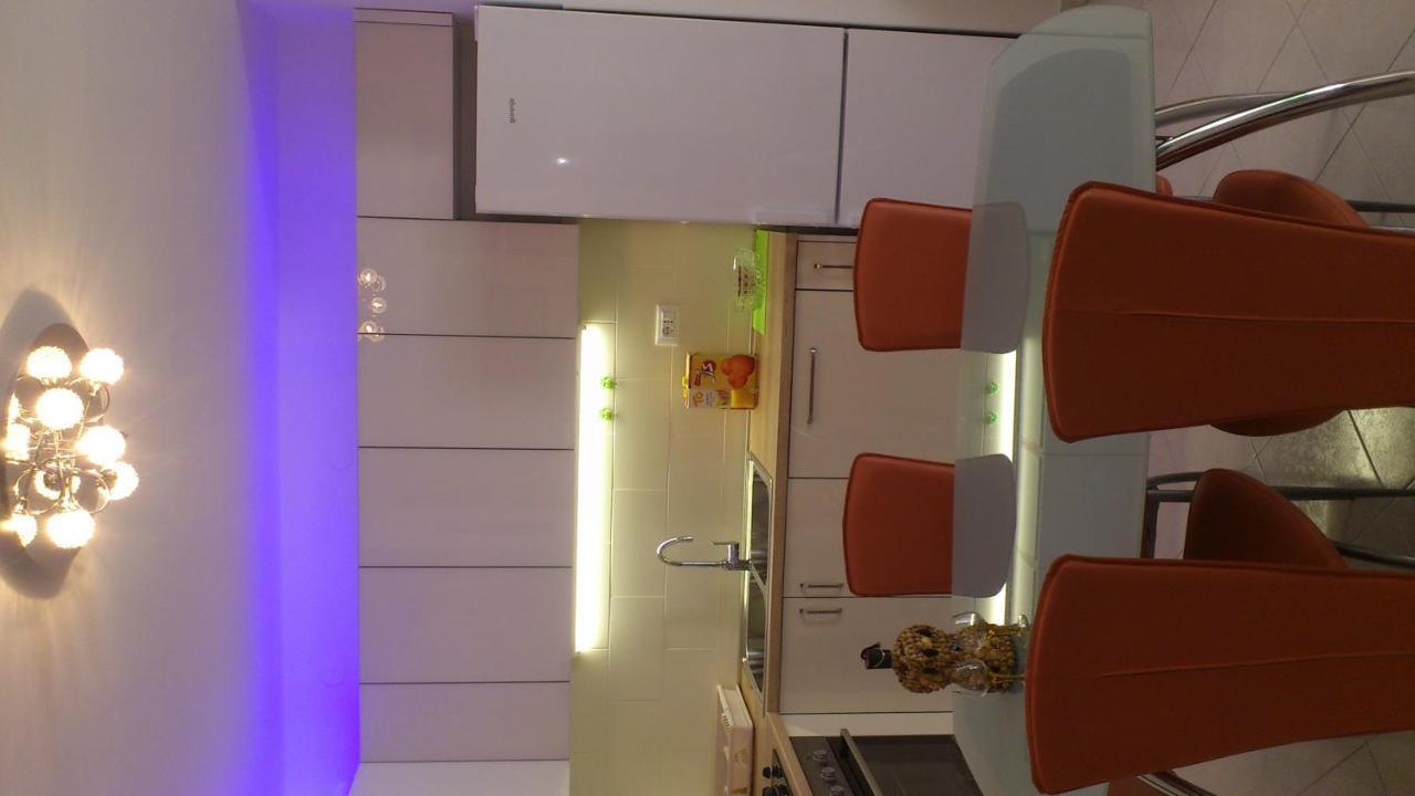 Apartment Lana Omiš Kültér fotó